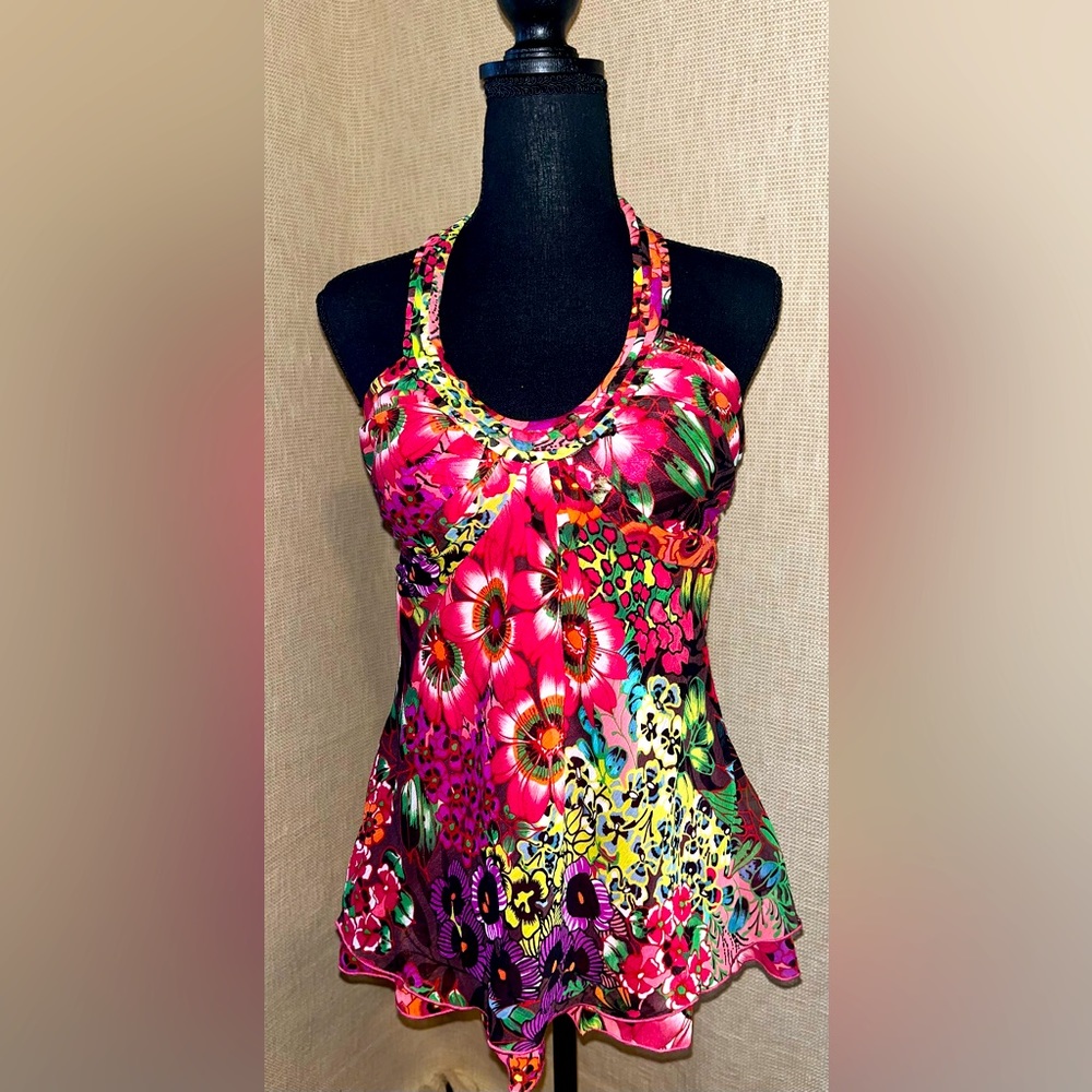 Sleeveless- open back multi. colored top